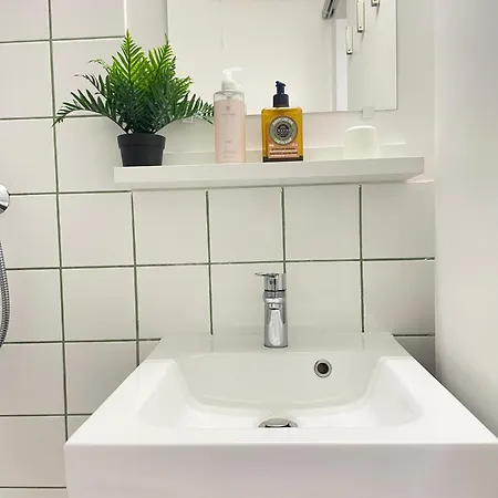 Cosy Studio Near Disneyland Paris, Well Located 10minutes * Bussy-Saint-Georges